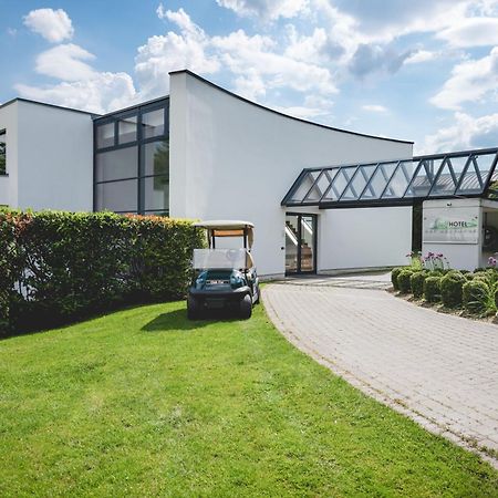Golfhotel Gut Neuenhof โฟรนเดนแบร์ก ภายนอก รูปภาพ